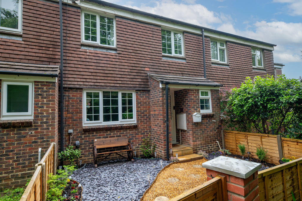 Tamarisk Close